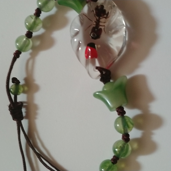 2/$30 Real ant in lucite and jade beaded bracelet 🐜 - Picture 5 of 6